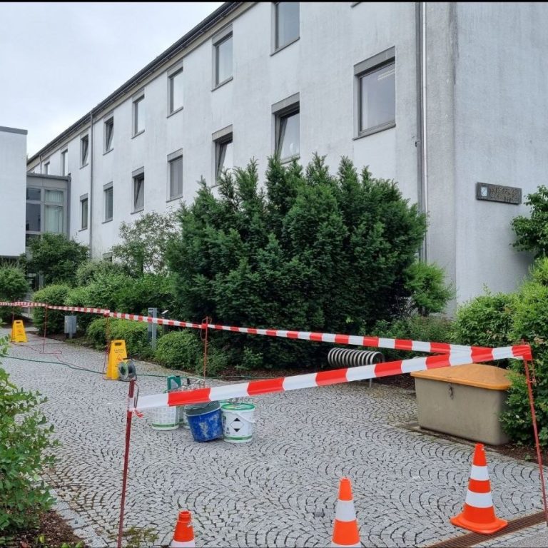 Sanierung der Natursteinbereiche am Amtsgericht Schwabach.